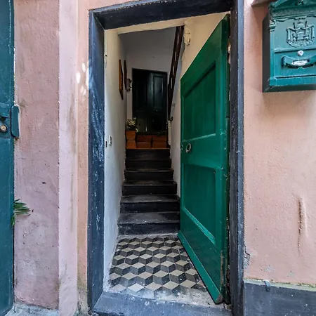 Petite Paraggi Vista E Comodita Sul Mare Apartment